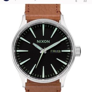 Nixon Sentry Leather watch.NW unisex